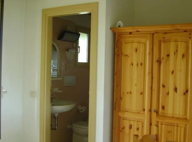 Oda ve Kahvaltı Fondo Riso Faenza